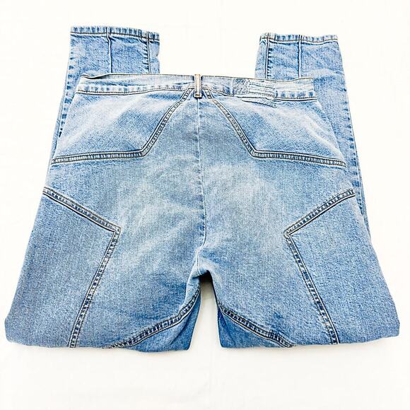 Revice Venus Flares Light Wash Denim Jeans Seam Detailed Zip Fly Size 32 - Picture 5 of 8